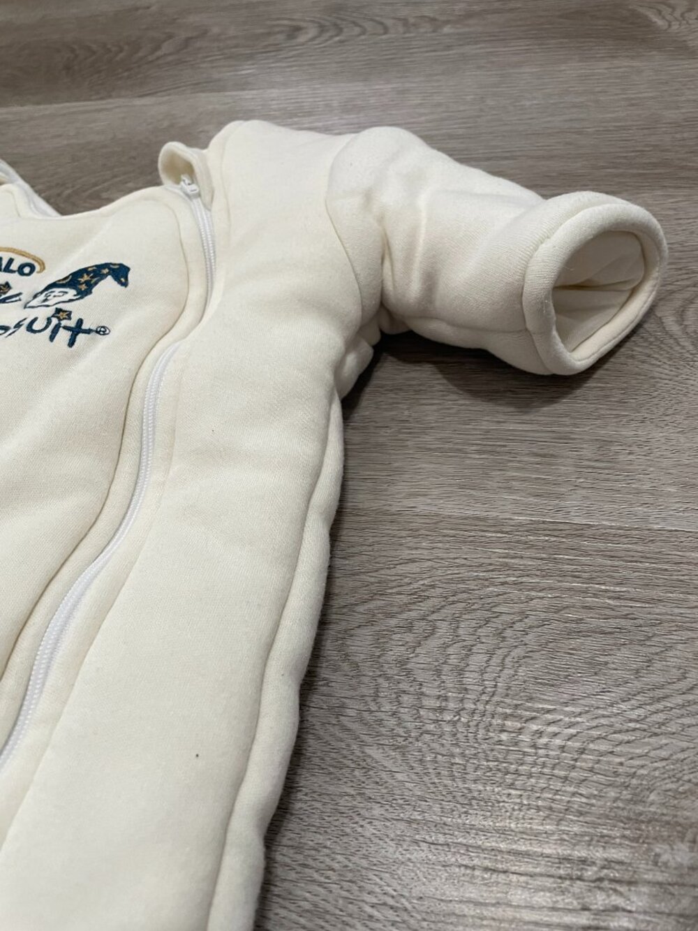 Sleepsuit - Picture 4 of 15